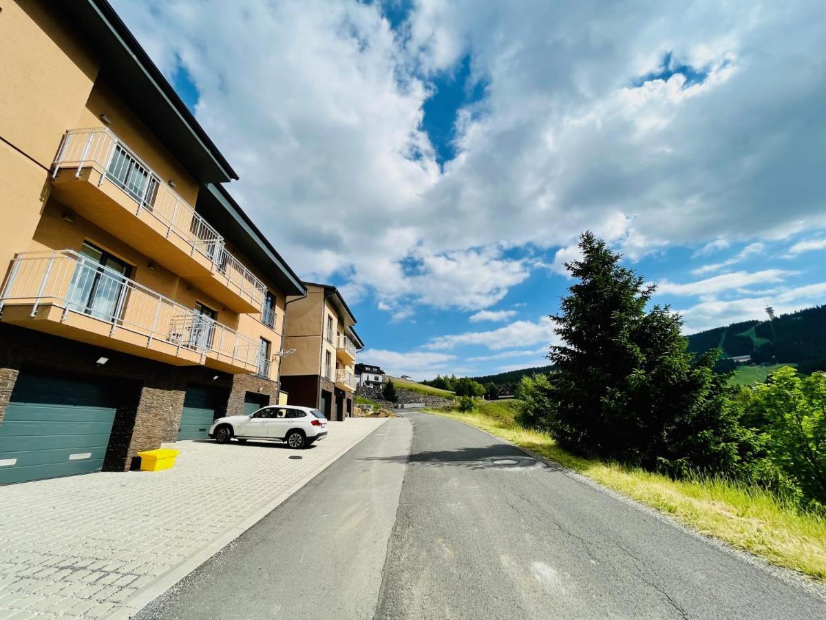 Apartmany Na Vyhledech Loučná pod Klínovcem エクステリア 写真